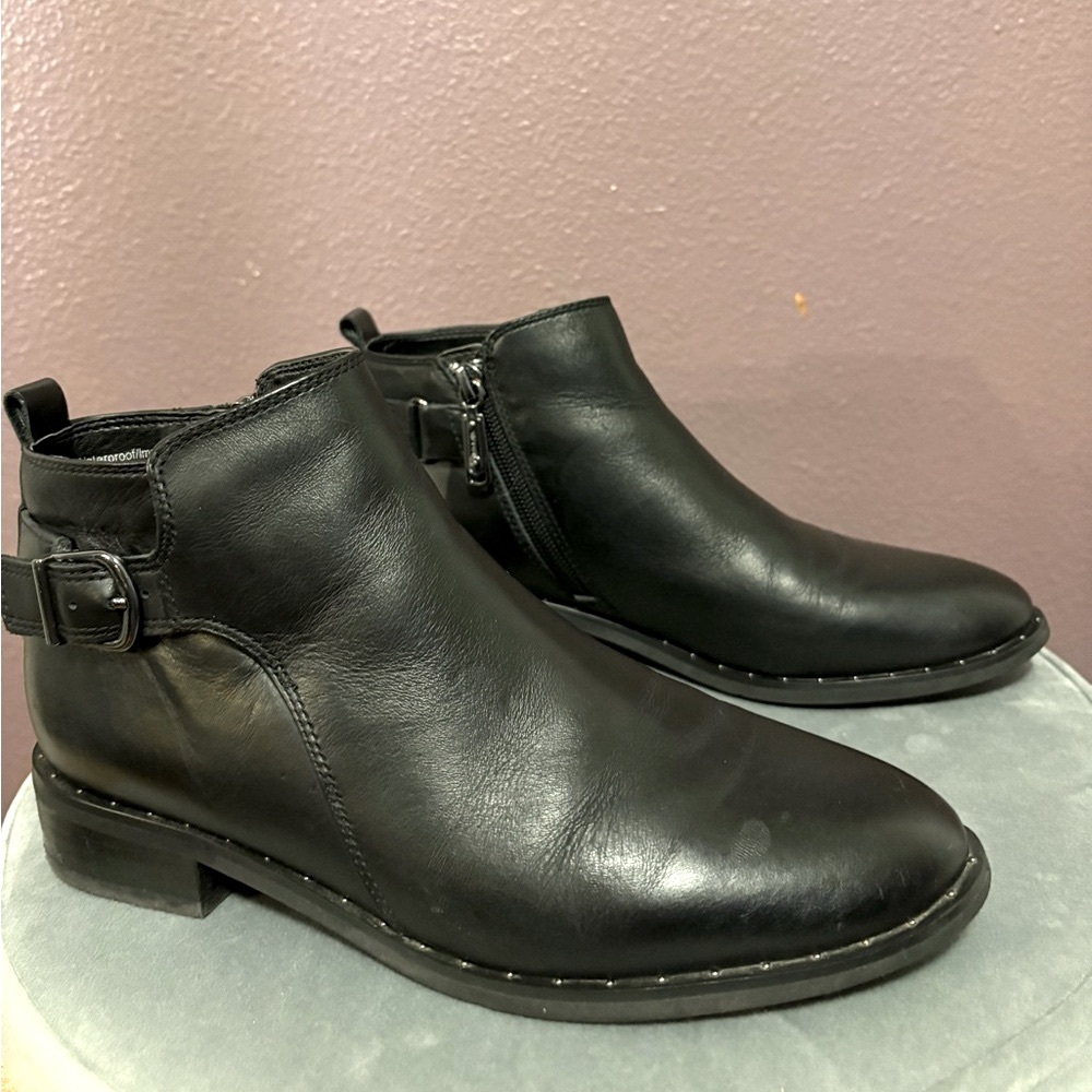 BLONDO waterproof leather ankle booties